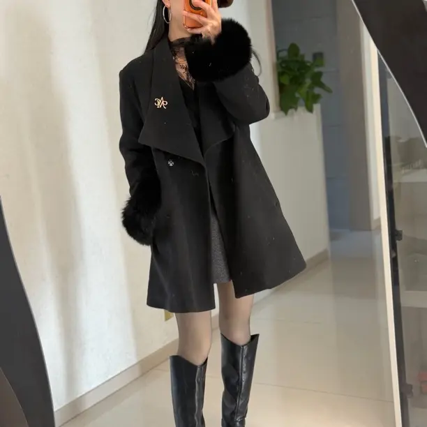 黑金色冬季中长款袖口毛呢外套女宽松系带鹅绒羽绒大衣