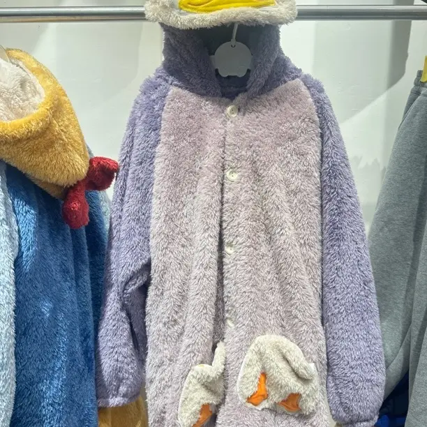 卡通珊瑚绒睡袍女秋冬加绒加厚可爱家居服冬季学生睡裙唐老鸭款