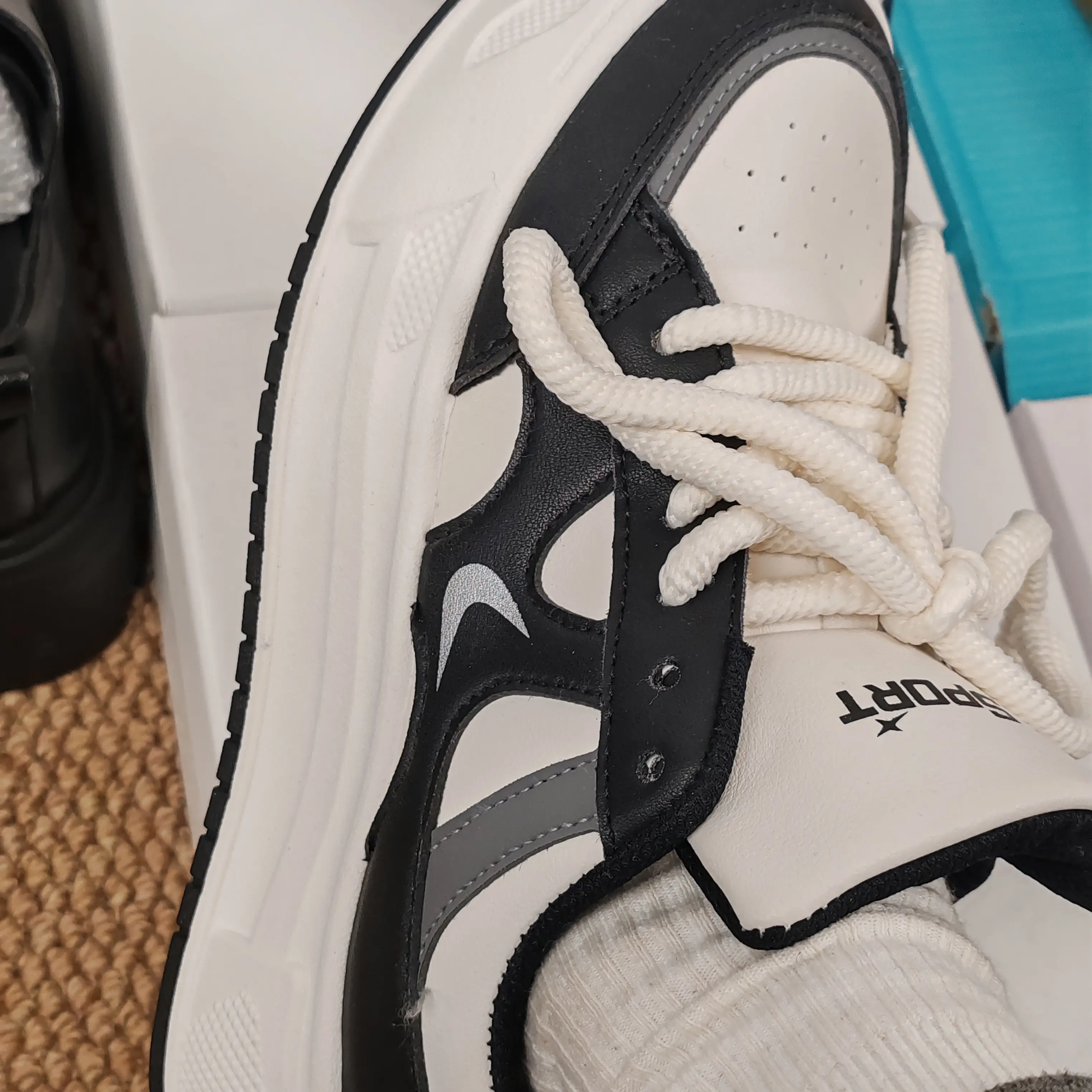 板鞋女新款春秋厚底增高松糕舒适休闲板鞋百搭时尚潮流小众ins潮