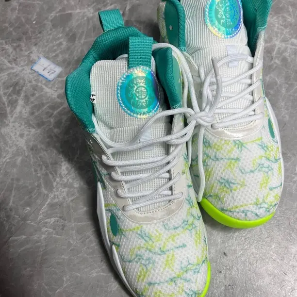 断码高帮透气减震防滑耐磨青少年春季网面篮球鞋