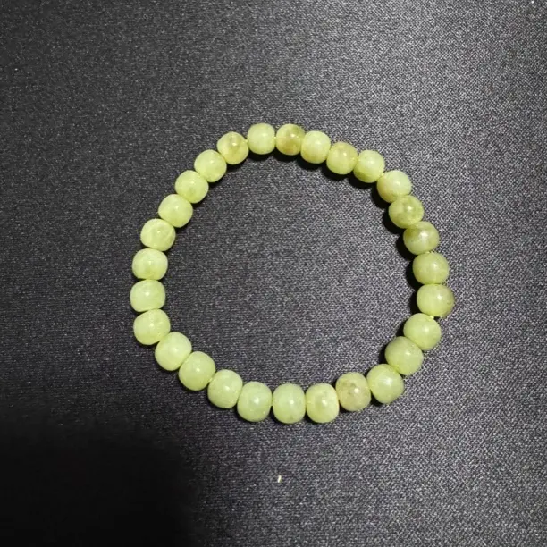 和田玉且末糖时尚料卡8mm手串具多样性