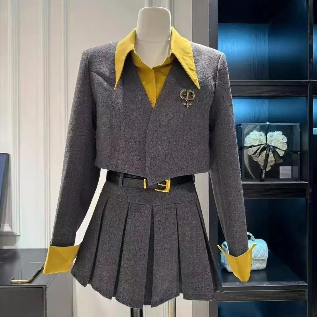 瑜大小姐——秋冬夹棉假两件衬衫领短外套搭配高腰百褶半身裙套装