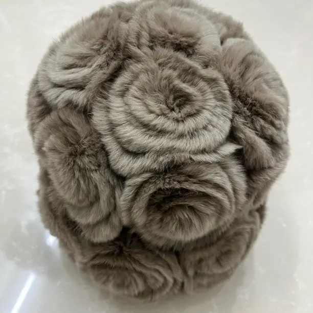 獭兔毛帽子女冬季护耳保暖花朵帽