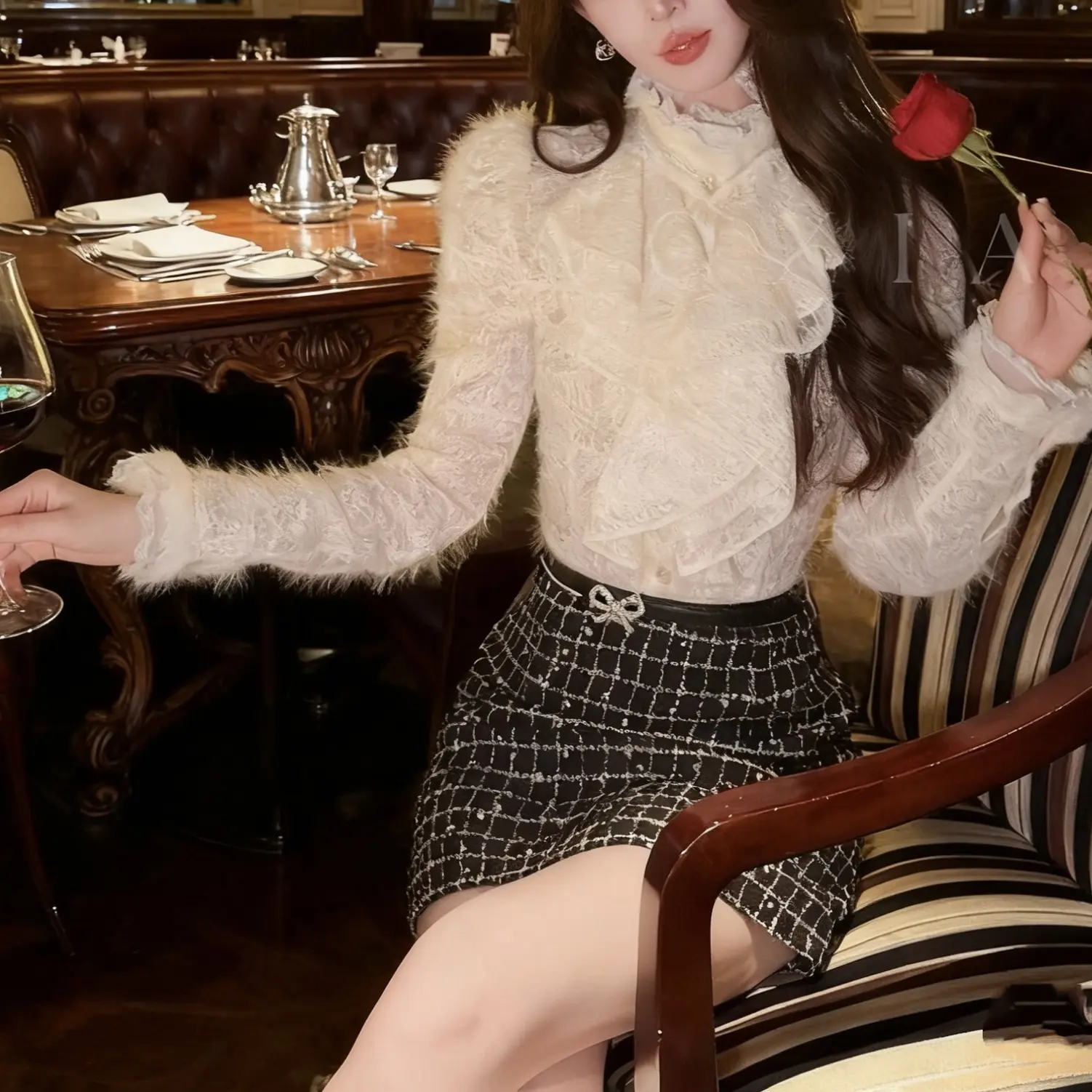 轻奢法式高级感蕾丝上衣