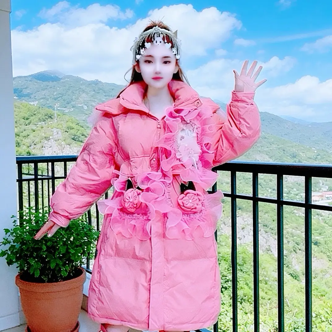 【面条仙仙】3826#连帽蕾丝花边立体花朵中长款显瘦保暖雨绒外套女