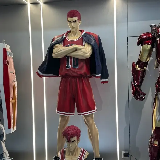 一比一动漫潮玩手办摆件