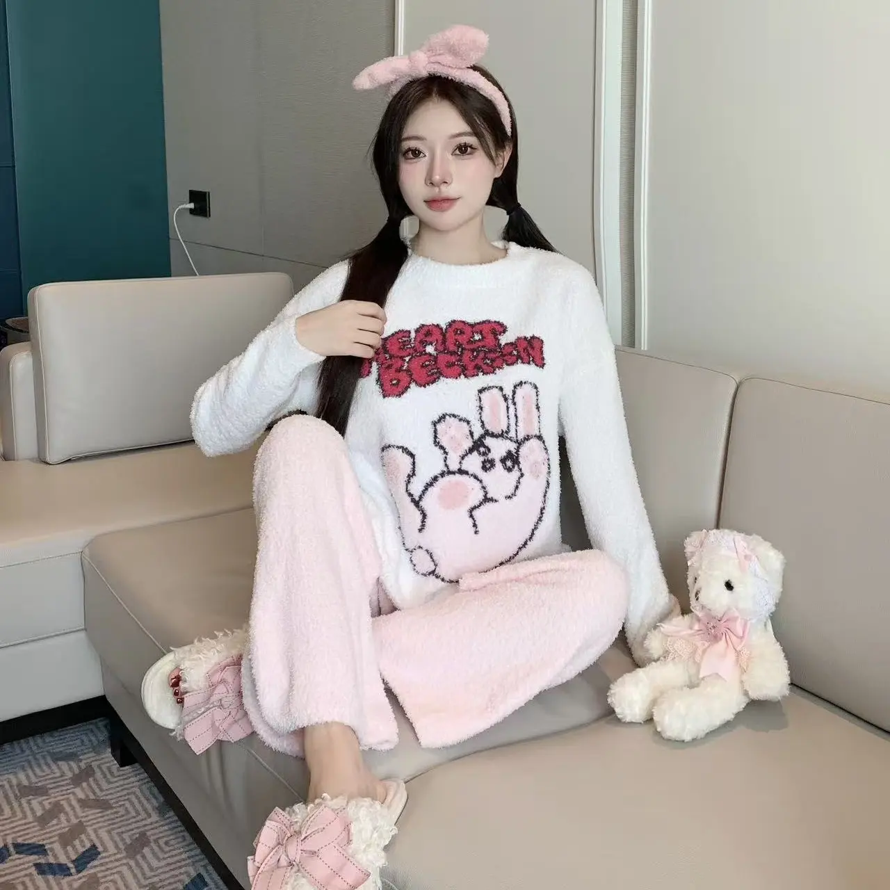 0017 秋冬可爱少女风半边绒睡衣套装