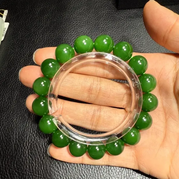 菠菜绿手串男女通用精美首饰送礼佳品