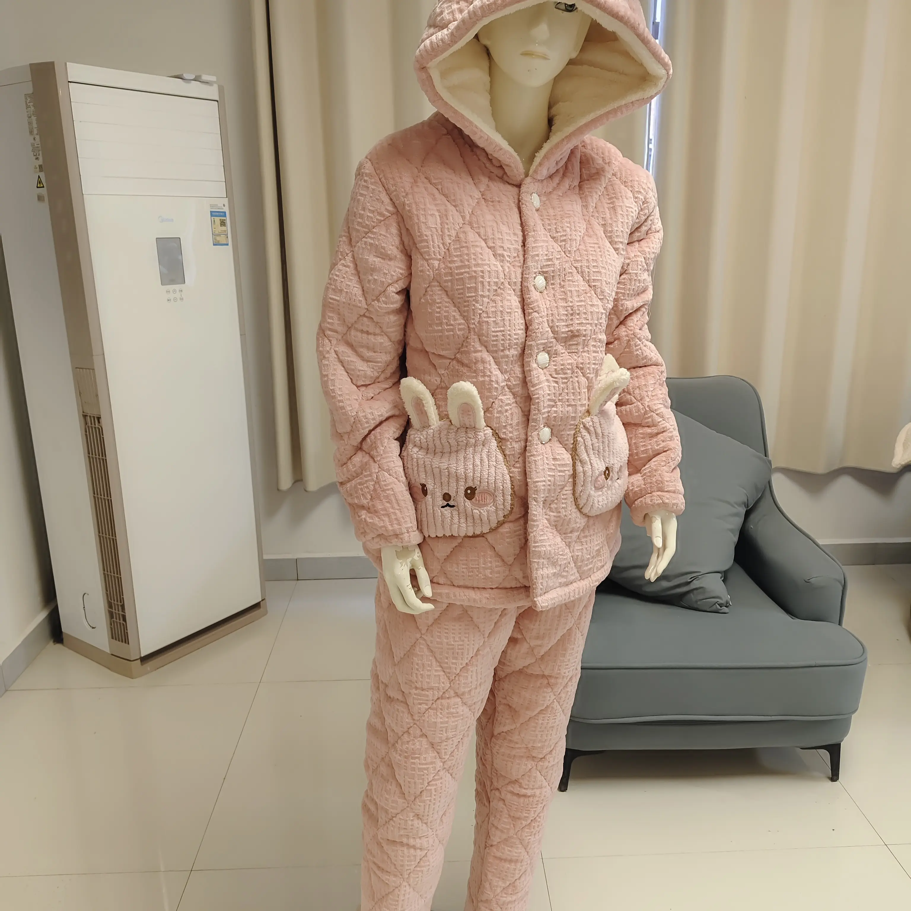 加厚三层夹棉加绒冬季女士连帽法兰绒保暖家居服套装