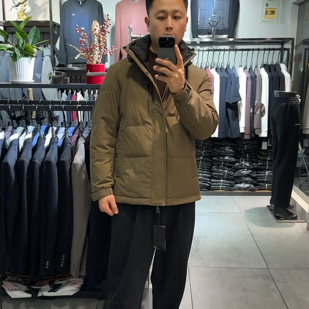 冬季男士连帽短款户外休闲保暖鸭绒羽绒服外套