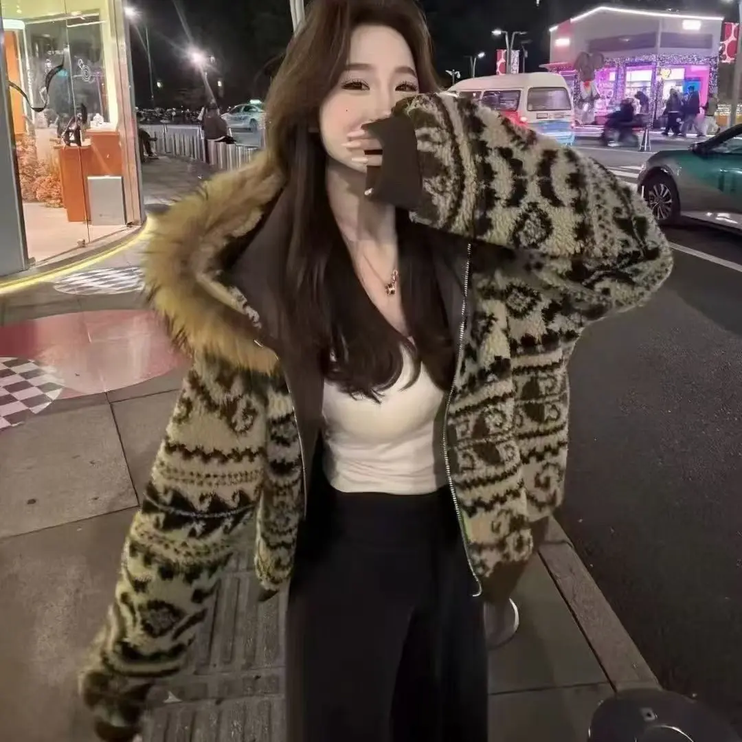 费尔岛提花连帽毛领外套女冬季加绒保暖毛茸茸可拆卸毛领上衣潮