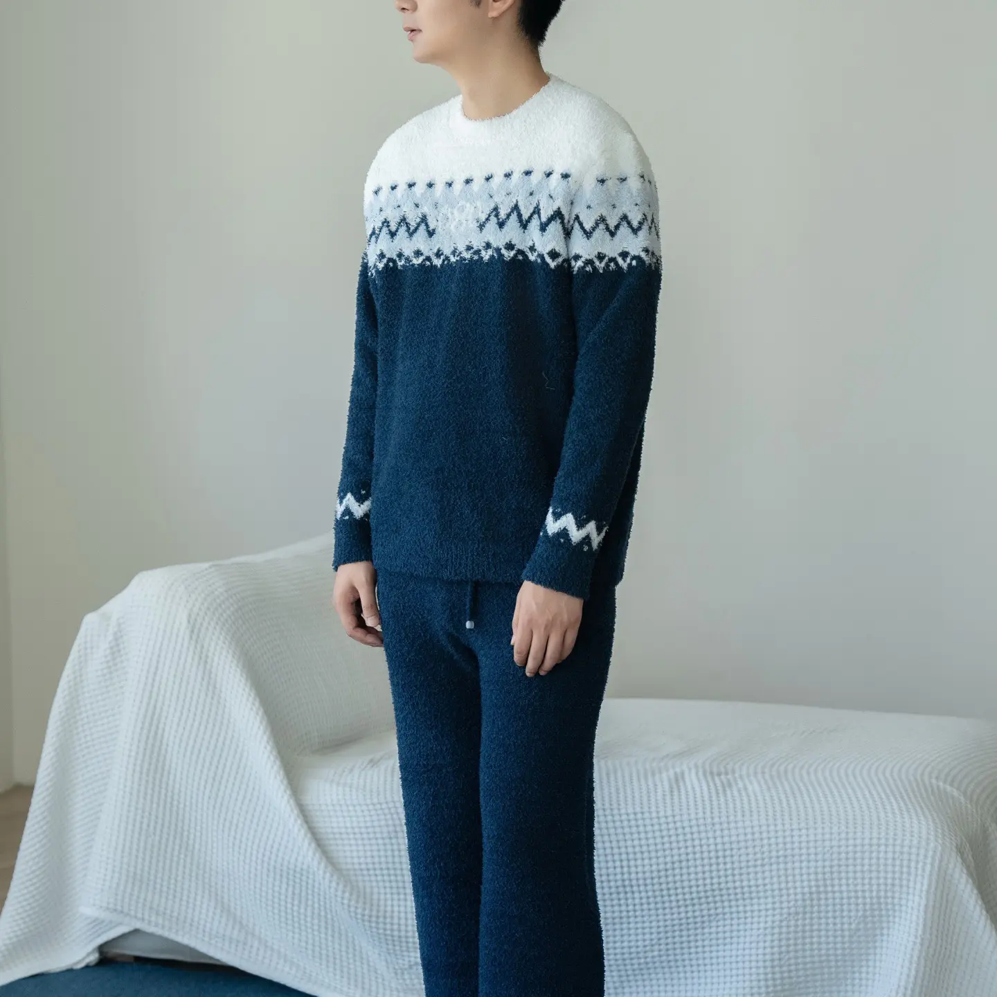 半边绒加厚保暖睡衣秋冬季防静电宽松圆领家居服套装可外穿