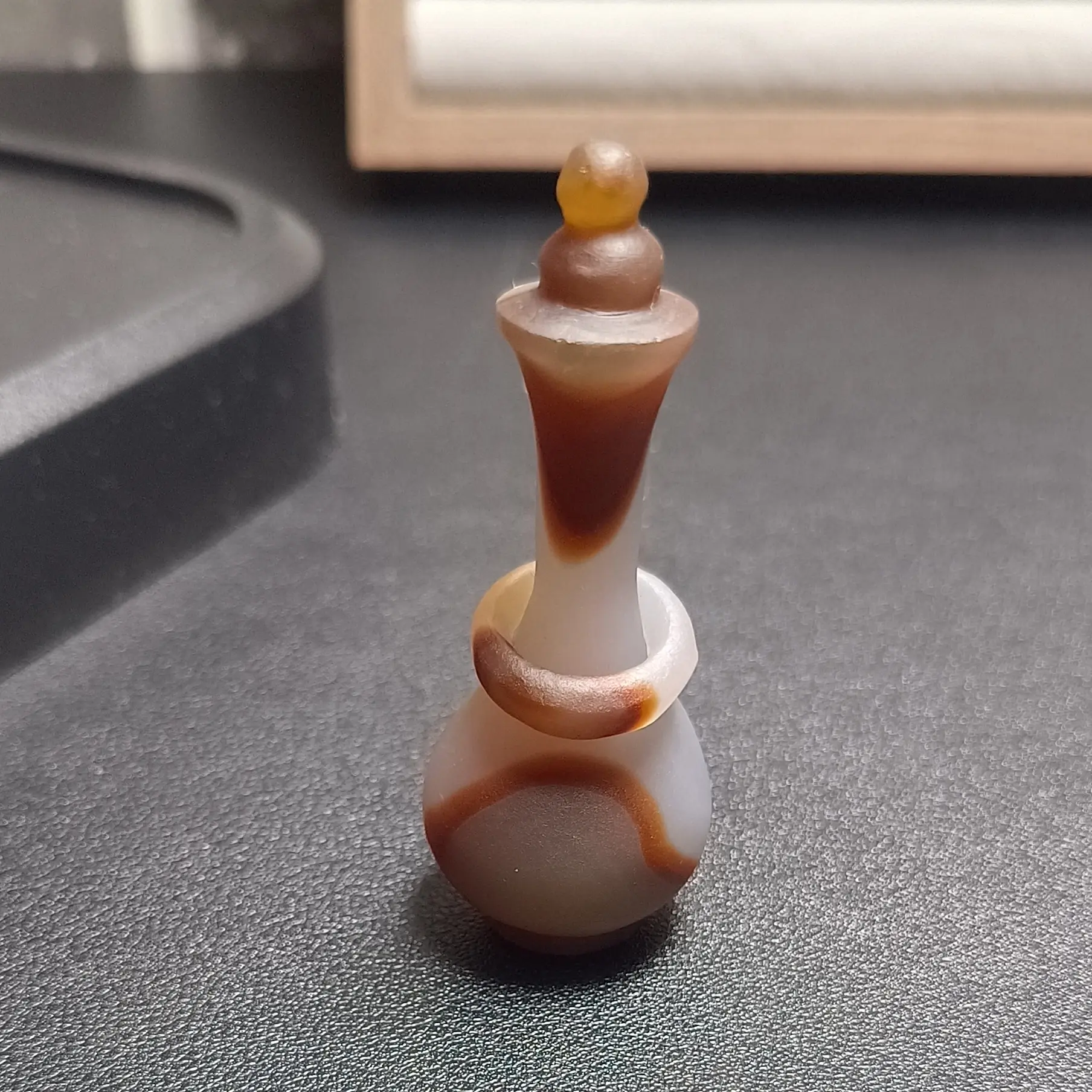 玛瑙小花瓶收藏品
