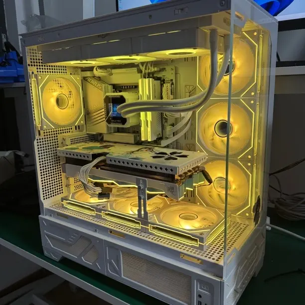 i7 14700kf 32g 2t 4070tis 16g 白色透明机箱