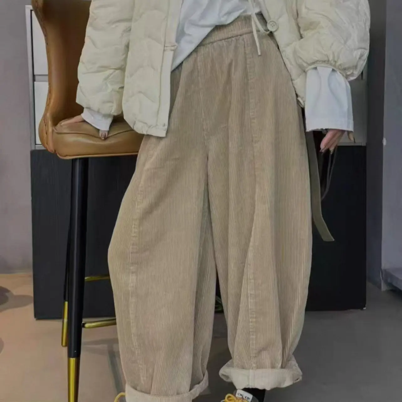 42025冬款 灯芯绒 爆韩系遮肉款立体感廓形弯刀复古灯芯绒萝卜裤