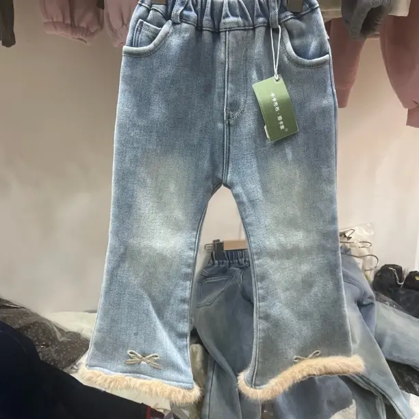 女童加绒牛仔裤冬季保暖微喇裤宝宝加厚冬装一体绒裤子洋气外穿