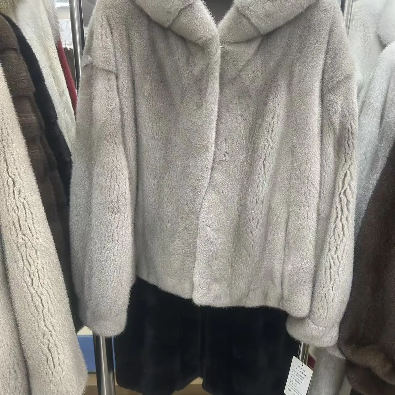 冬季新款水貂外套女短款带帽紫金短二整貂皮草宽松休闲外套