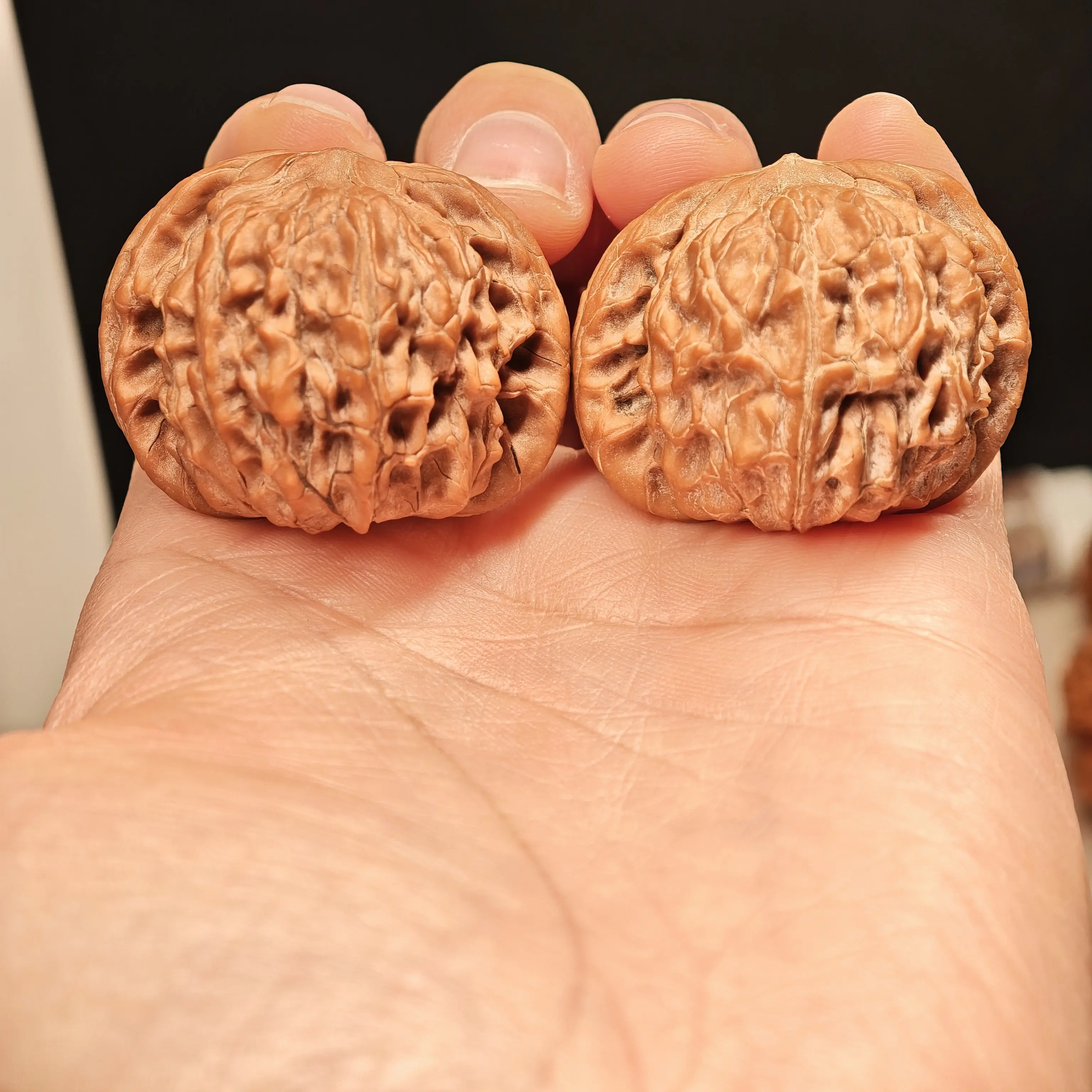 精品文玩核桃，全品38正磨