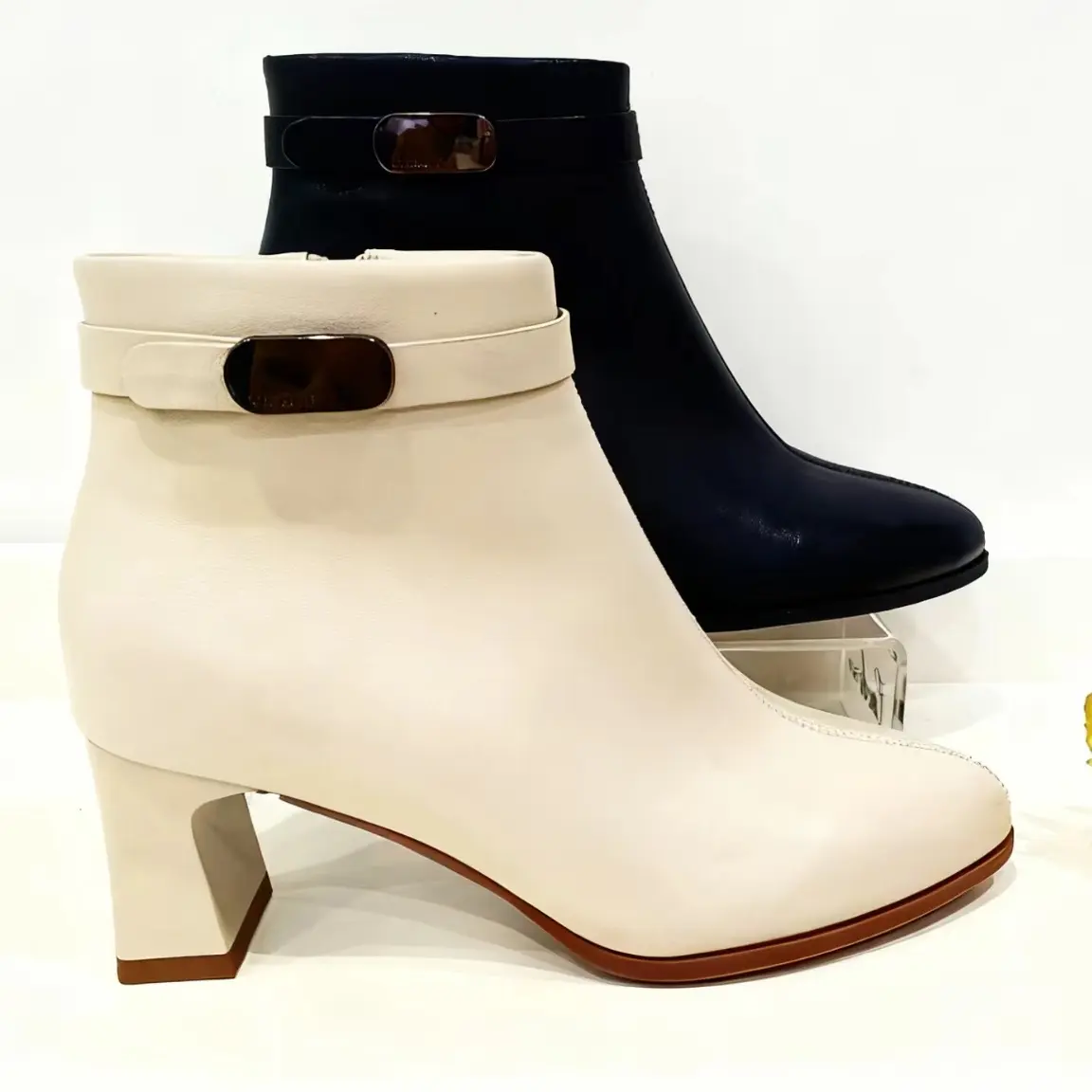 高蒂 新款女鞋软皮短靴百搭粗跟女靴短筒舒服 53088-801R