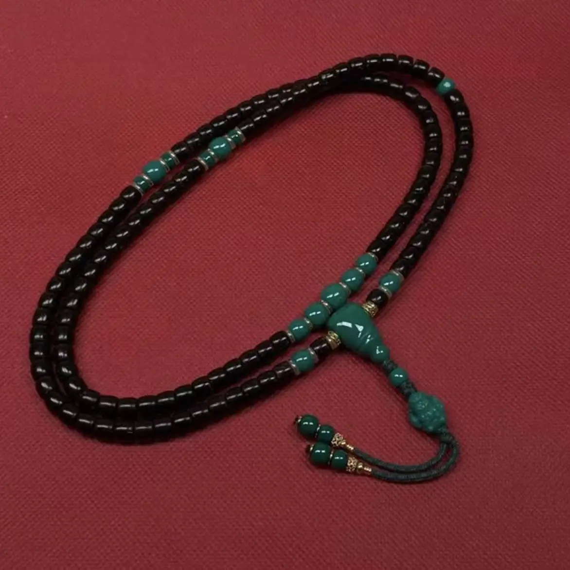 高瓷椰蒂套装，珠133颗，长8449，编号6316。