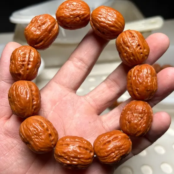 野生秋子手持红皮干刷打底