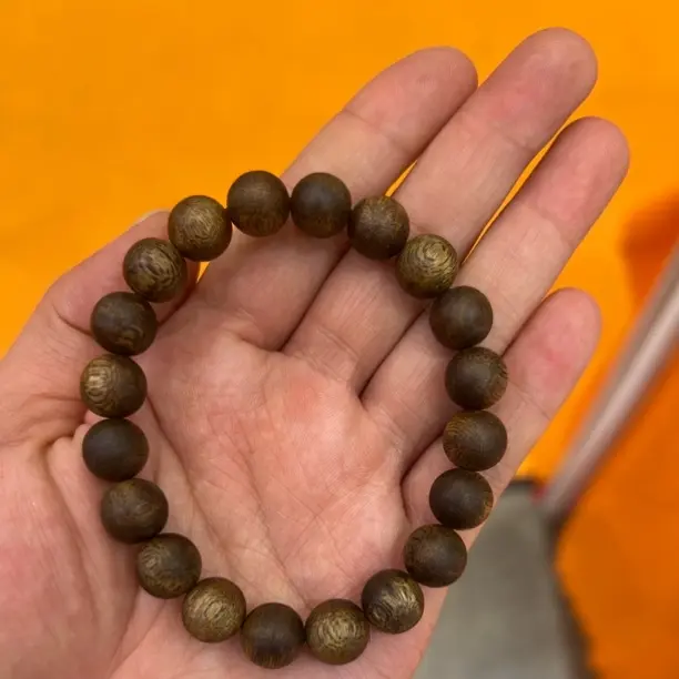 沉香张勺子圆珠单圈1.0 8克+