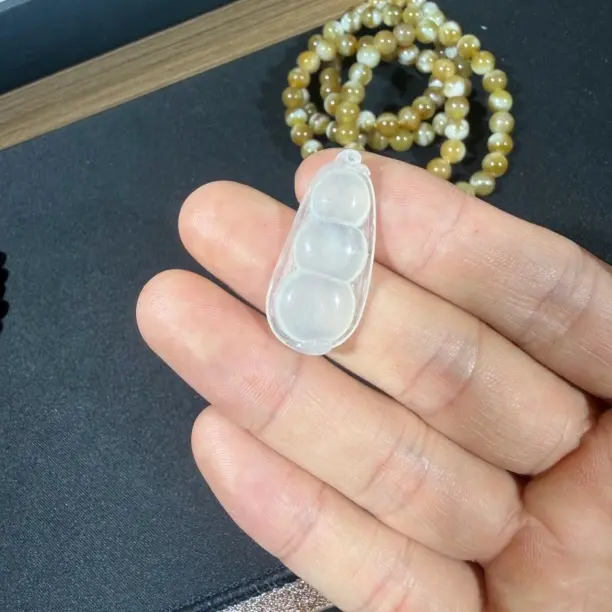 天然缅甸翡翠A货豌豆