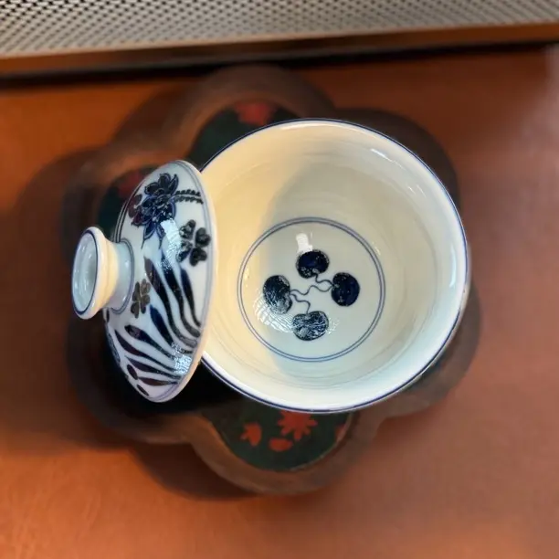 F688【蜕观堂】景德镇高温手工手绘青花鱼藻盖碗120ml