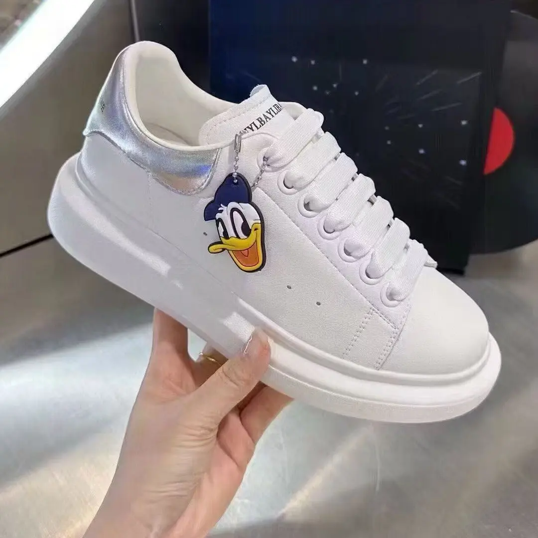 低帮运动鞋秋季休闲风时尚休闲鞋通勤风增高