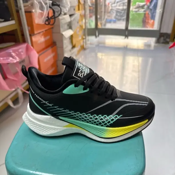 新款加绒保暖透气减震轻便跑步运动鞋