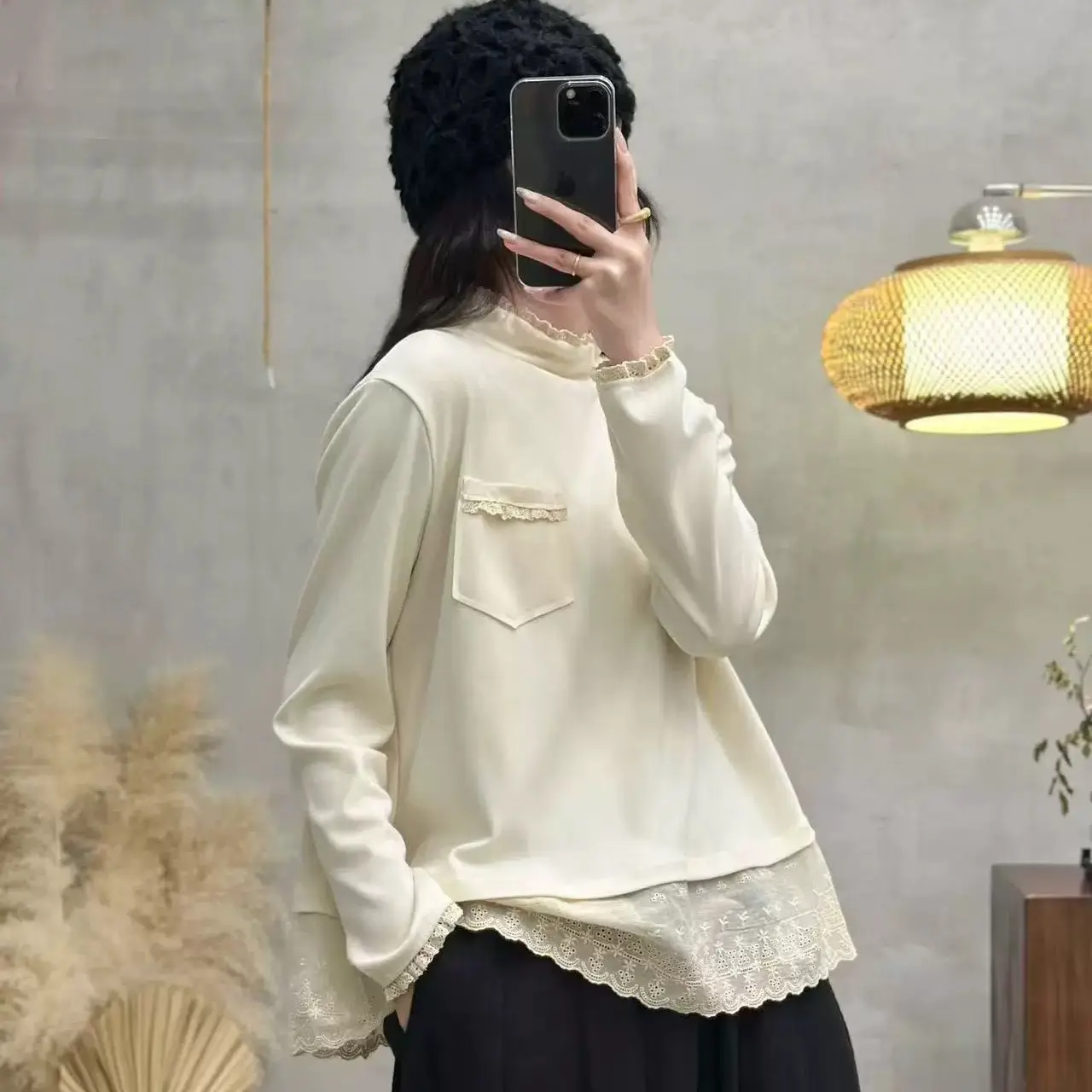 冬季德绒小口袋领口袖口花边拼刺绣棉布下摆长袖上衣胸围118长63