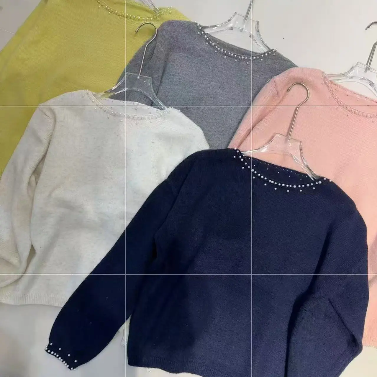 袖领珠珠重工秋冬上衣