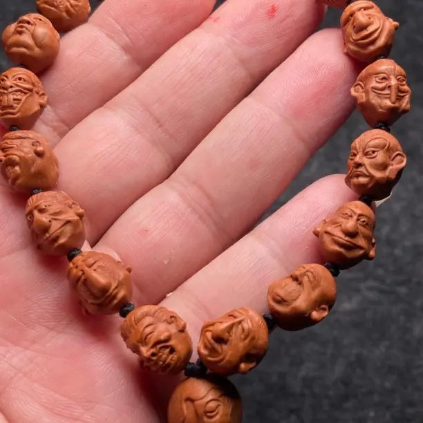 1.1尺寸龙纹桃核雕刻市井百态人生百态手串文玩把玩