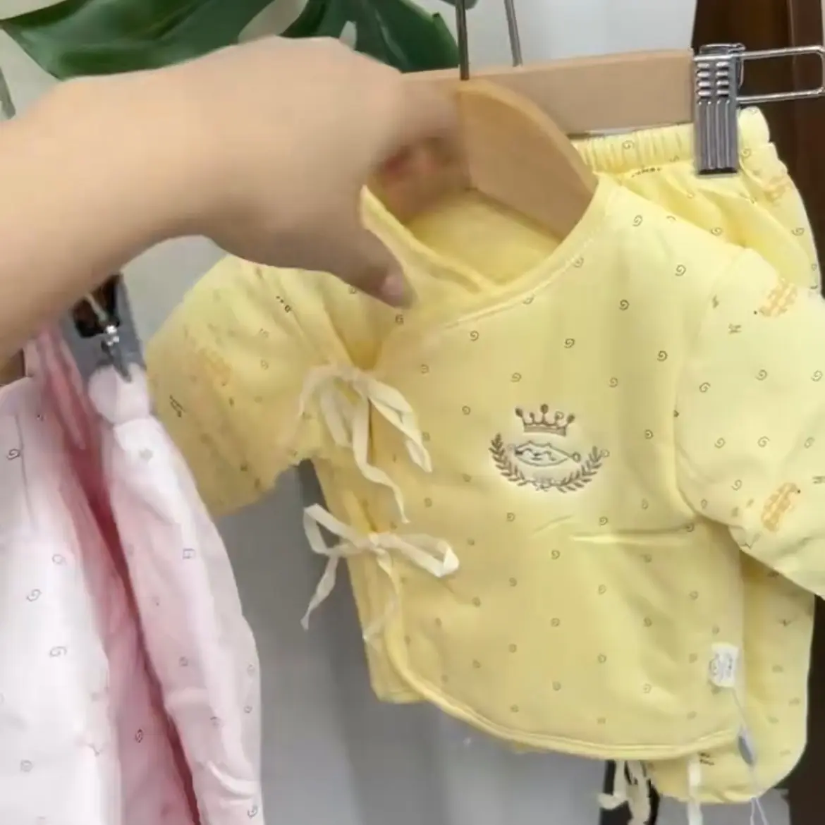 钓鱼猫婴儿加厚棉衣套装秋冬季纯棉初生儿棉袄分体连脚外出服