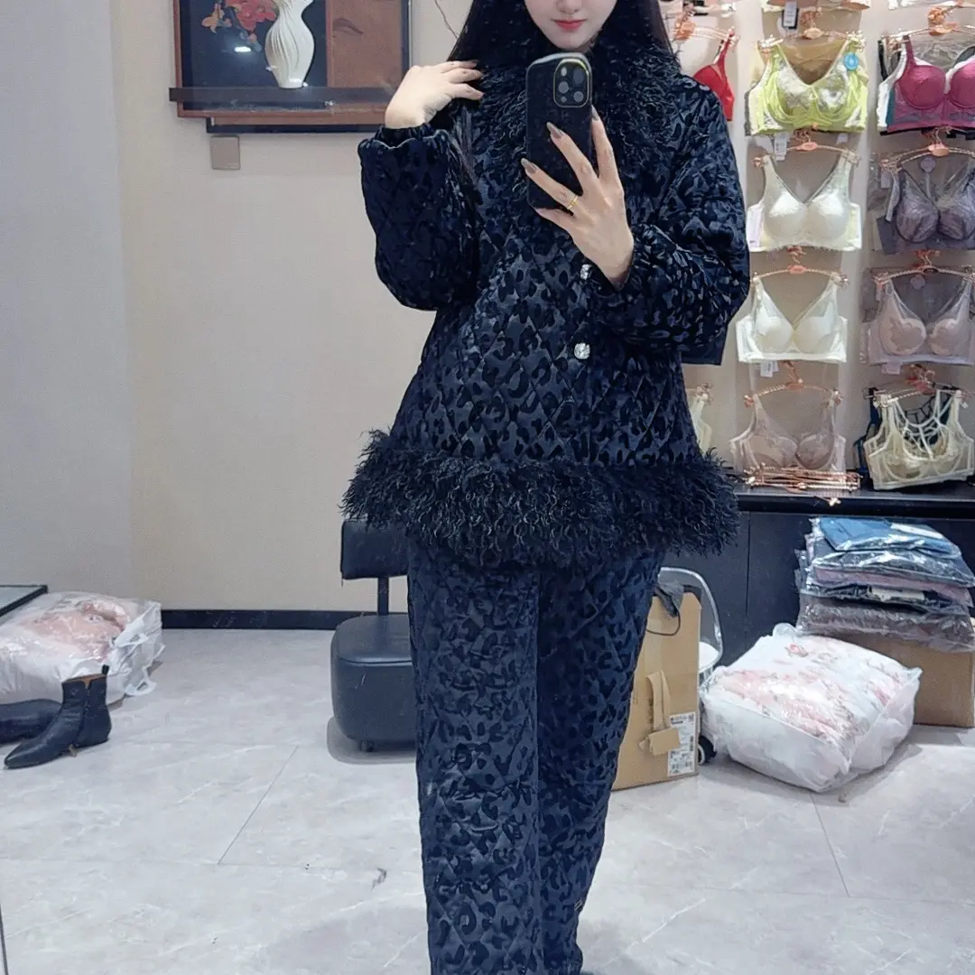 邑夏公主 桃觅儿轻奢三层夹棉加厚保暖大毛领翻领可外穿家居服