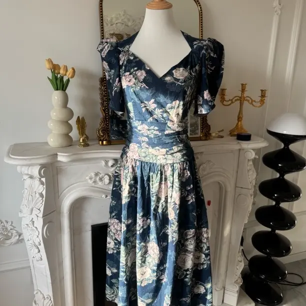 vintage夏季新款小清新碎花甜美减龄无袖一字领连衣裙v