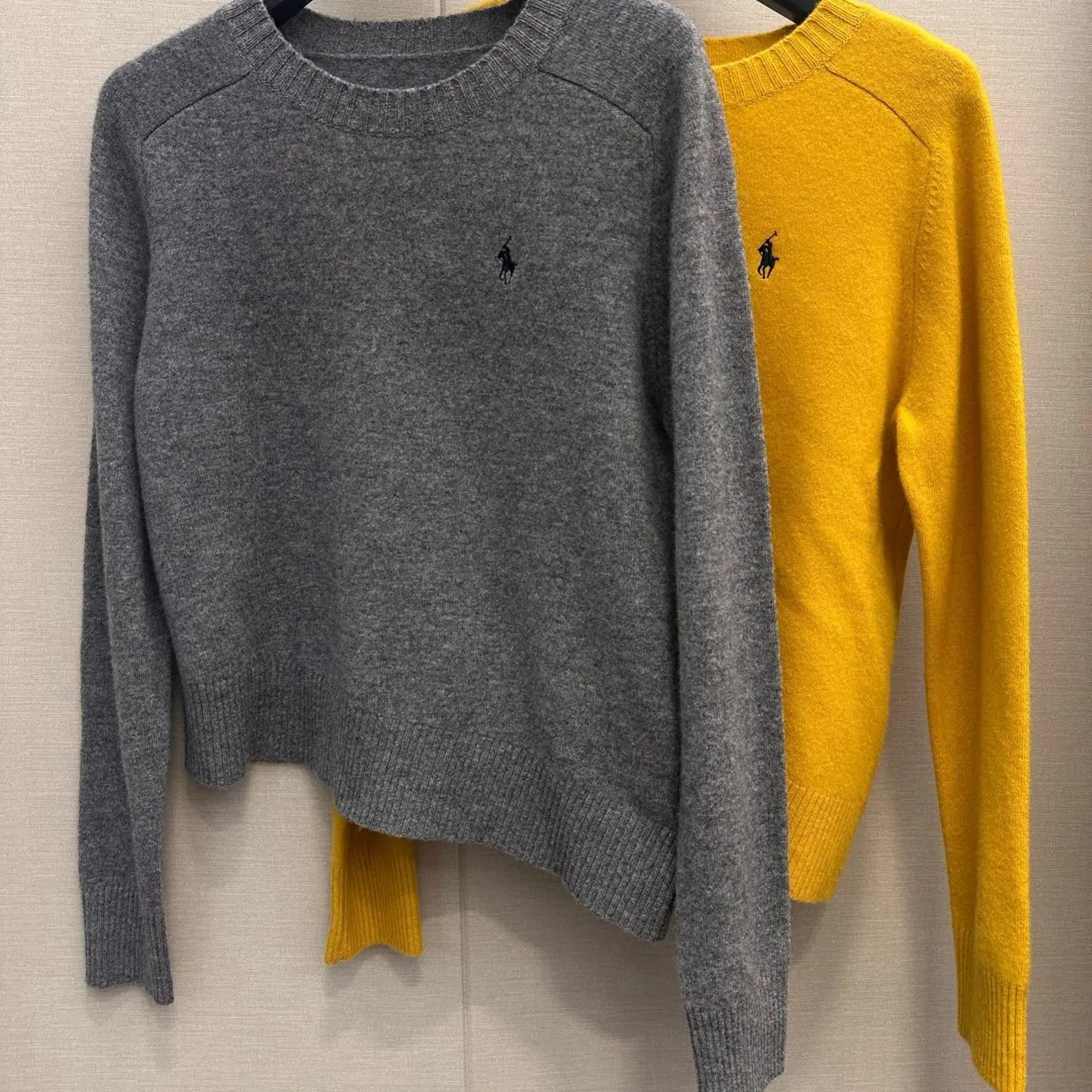 秋冬羊毛针织上衣