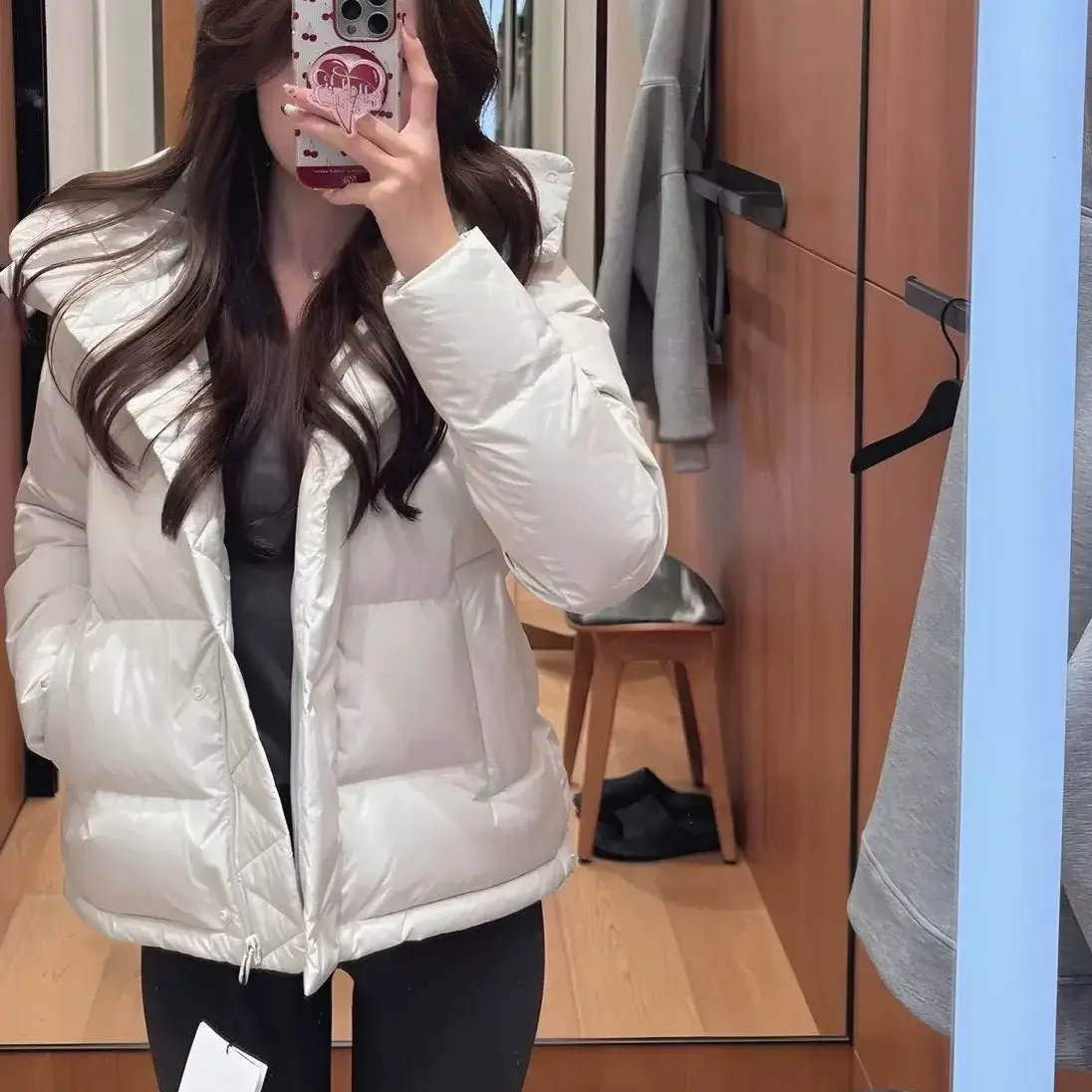 冬季新款lulu同款五格泡芙羽绒服女短款连帽鸭绒防风保暖加厚外套