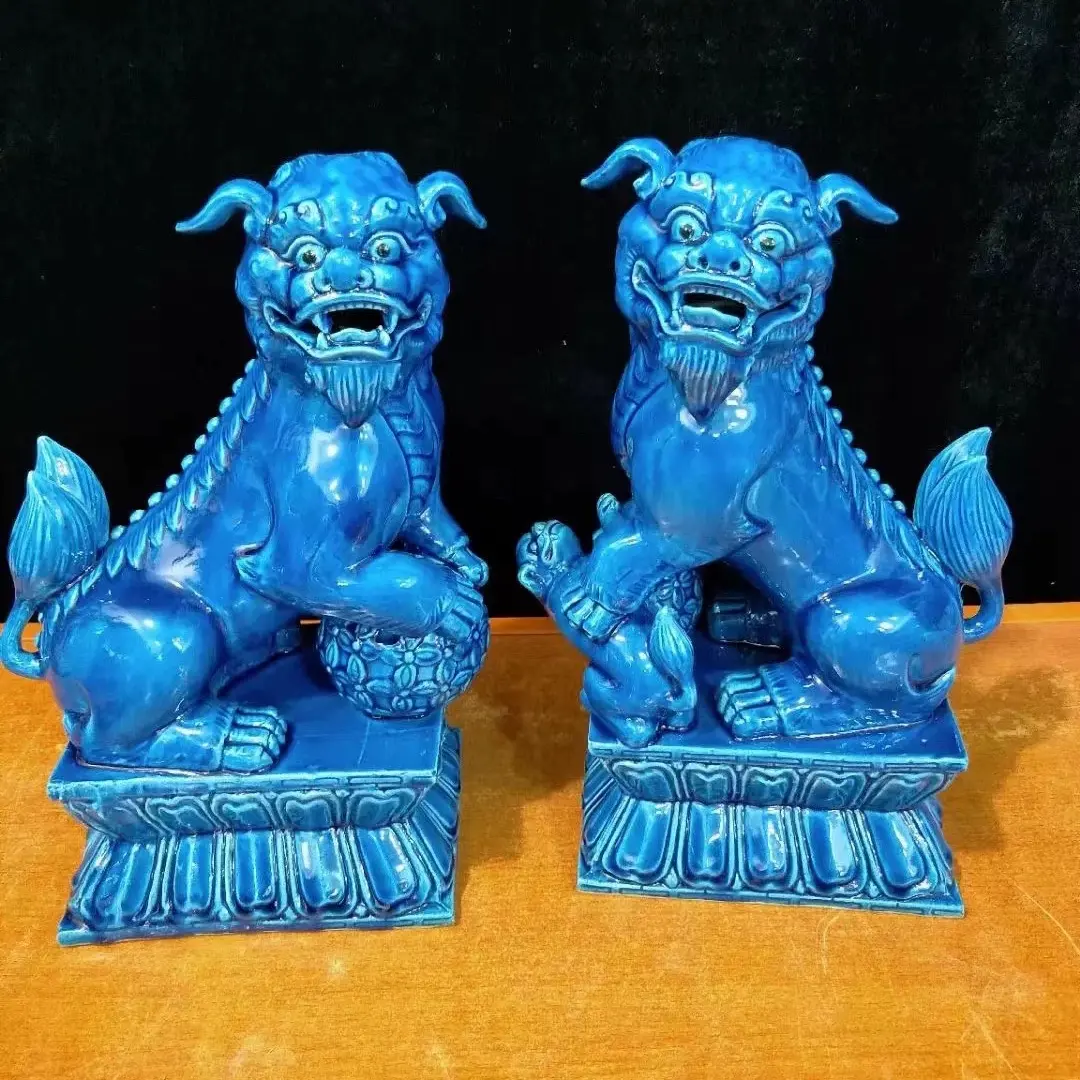 景德镇瓷器老厂货雕塑瓷厂陶瓷孔雀蓝釉绣球狮子家用摆件桌面摆设