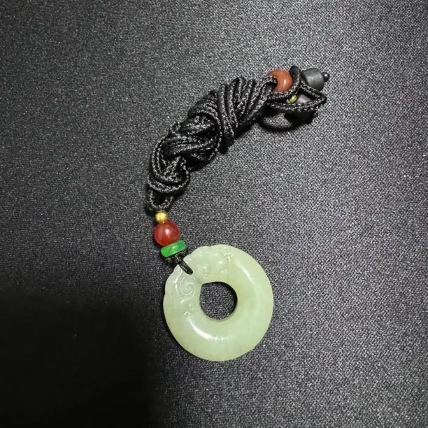 和田玉祥云平安扣吊坠