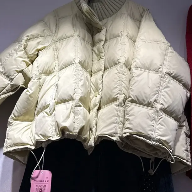 冬季新款针织立领拼接白鸭绒保暖宽松云朵外套女时尚百搭