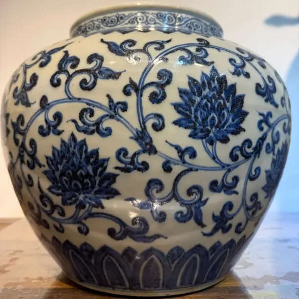 仿古瓷 仿古瓷 青花龙穿宝相花折枝纹罐