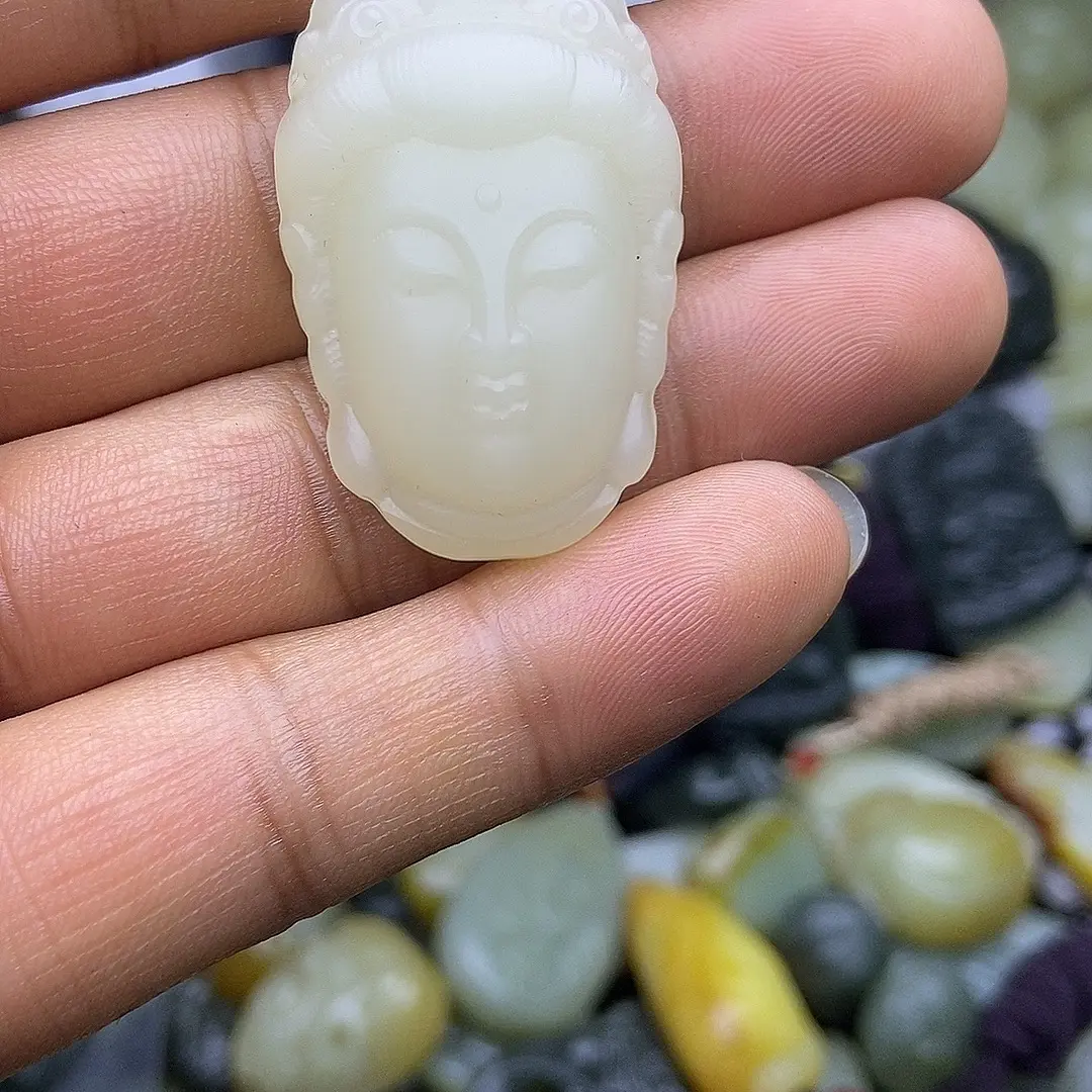新疆昆仑山料观音出人头地款精品小吊坠