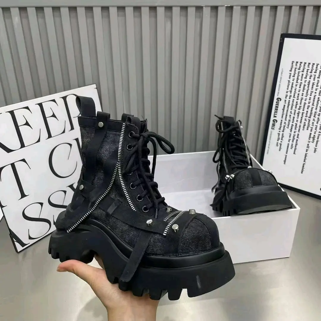 系带厚底休闲风女士短筒帆布马丁靴增高百搭时尚