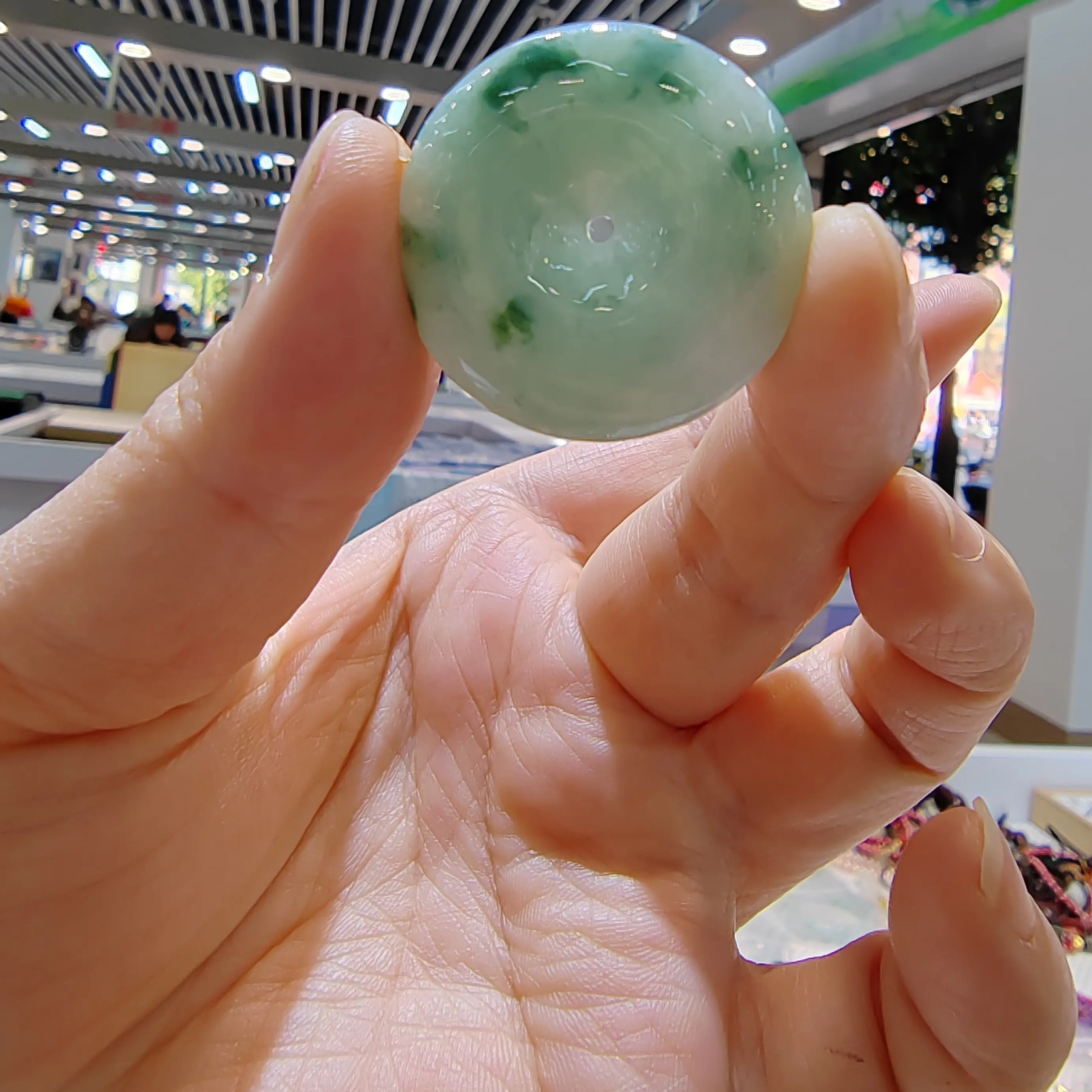 纯天然A货翡翠冰润飘花平安扣