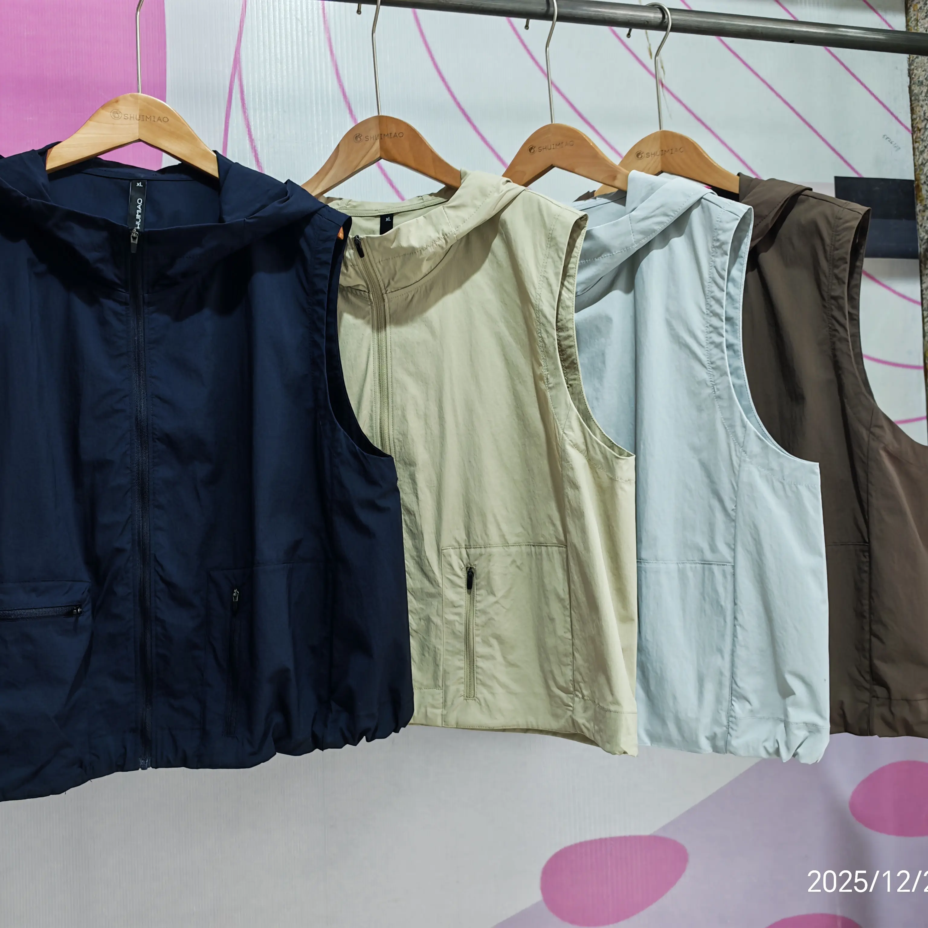 新款春季大口袋工装风无袖马甲时尚休闲百搭