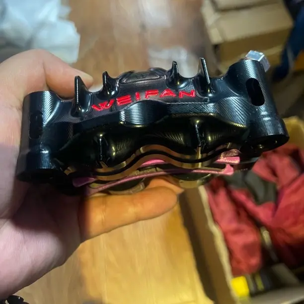 赛道版辐射锻造卡钳适用于九号、极核小牛N1s等电摩改装