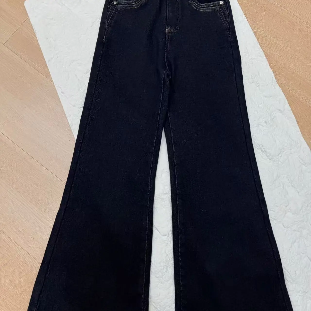 秋季新款高腰显瘦微喇牛仔裤宽松不贴腿