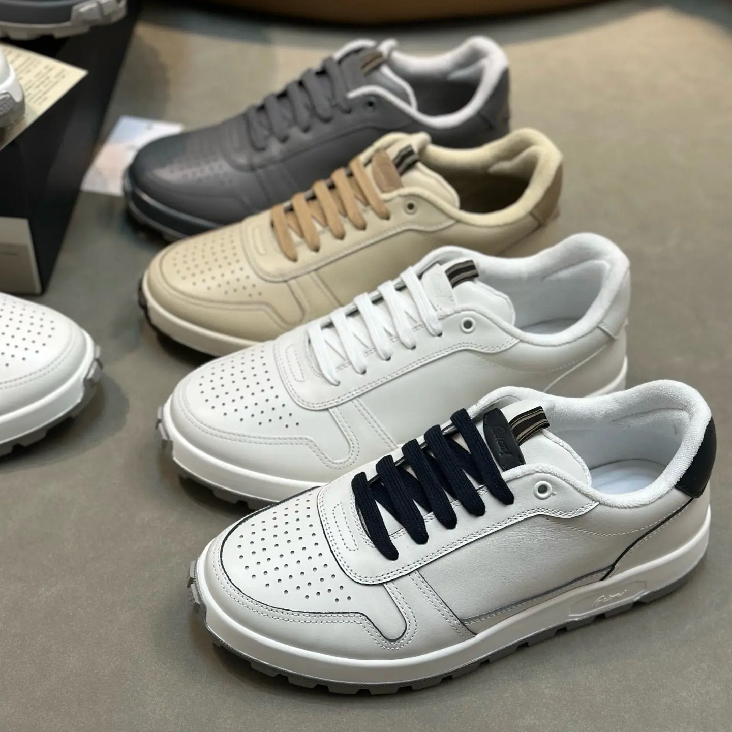 海外版布里奥家男士系带厚底休闲运动鞋 时尚百搭透气经典小白鞋