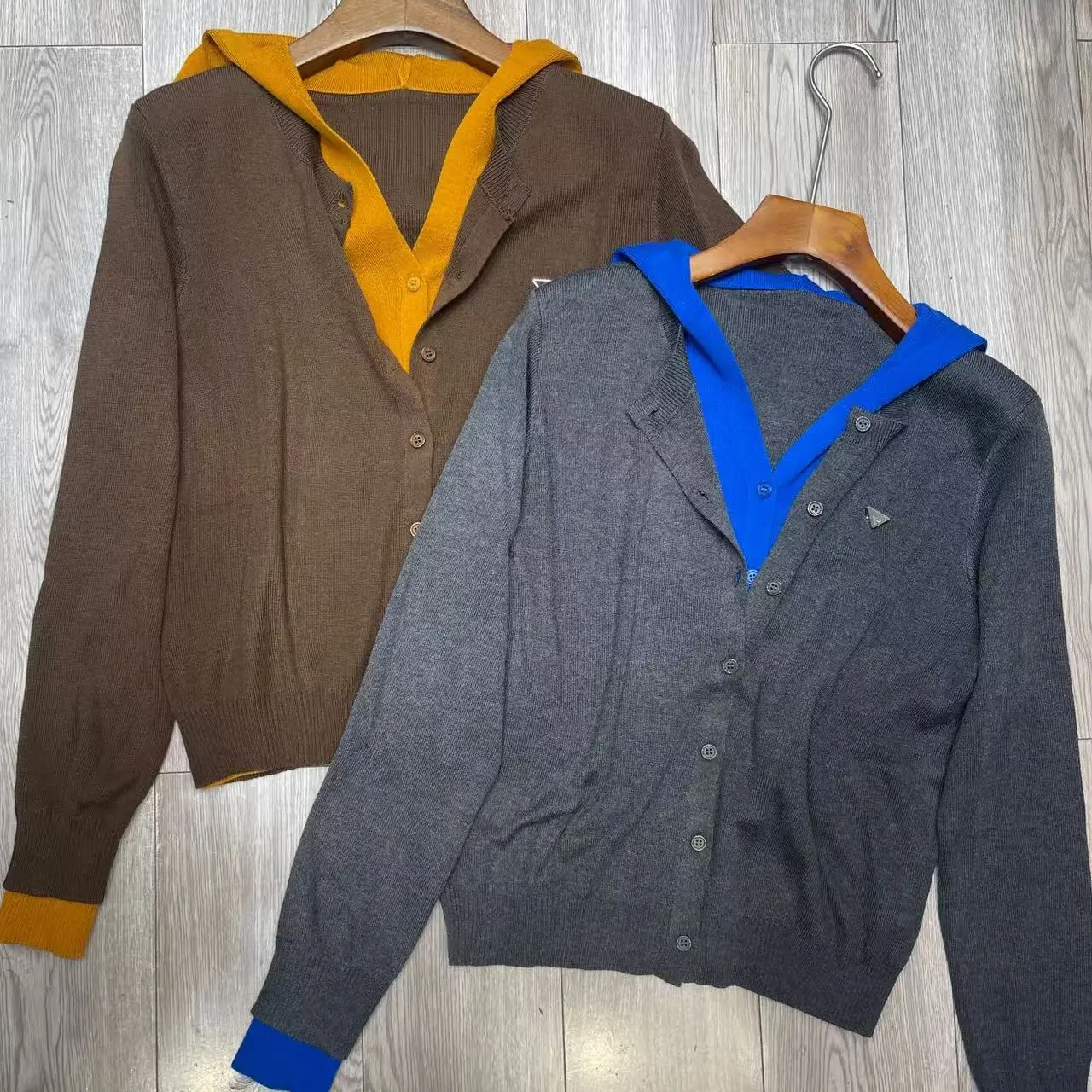 V领复古港风女连帽秋季毛针织衫毛衣上衣时尚休闲